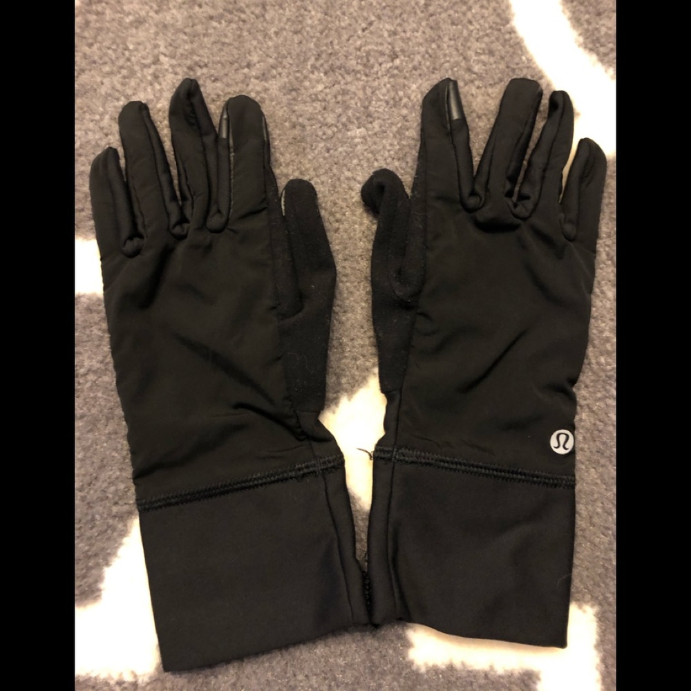 Lululemon Gloves with touchscreen tips